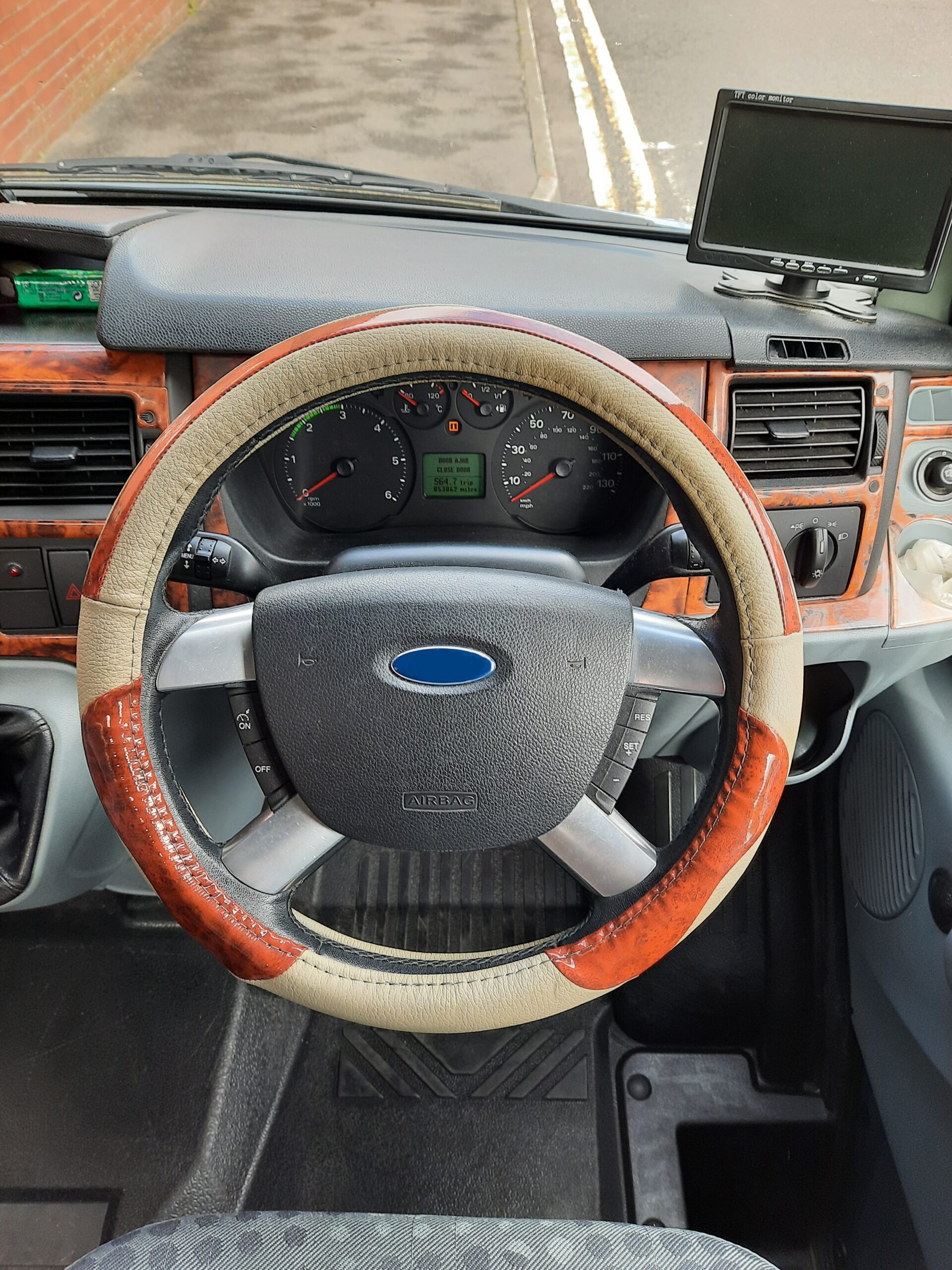 Carthago Motorhome steering wheel cover - Beige leather with wood effect