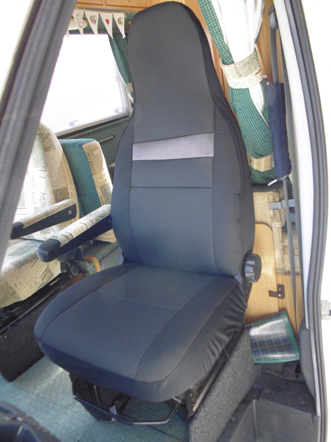 Renault Motorhome Seat Covers, MH-190 Alpha Seven